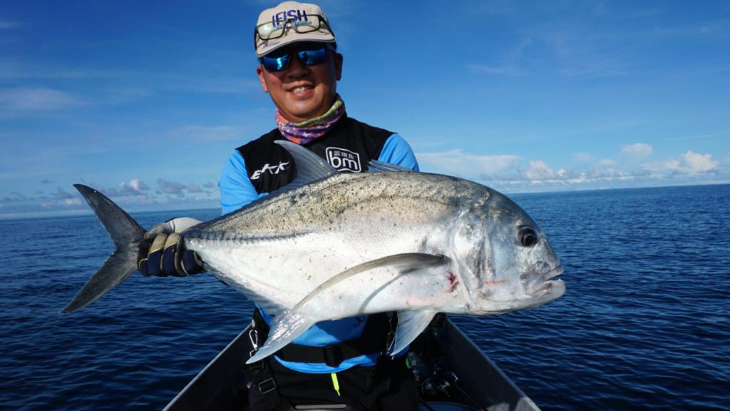 Neomi Fishing Cruise