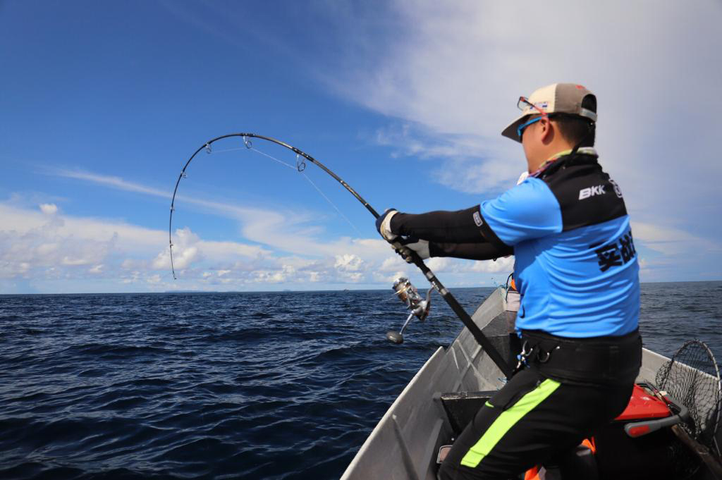 Neomi Fishing Cruise